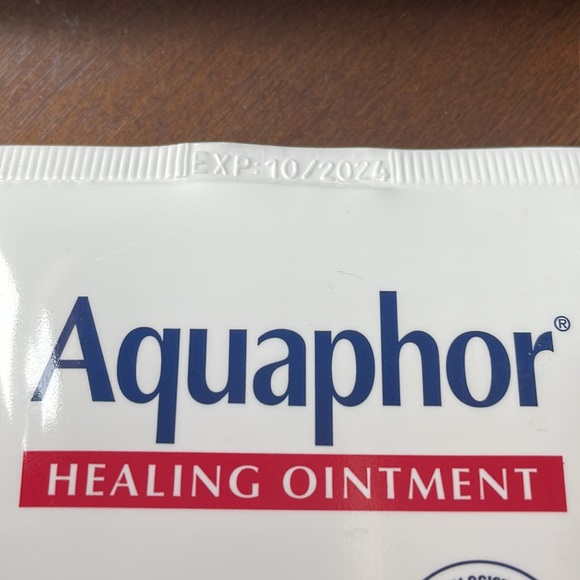 Aquafor advanced therapy healing ointment 5oz. NWT - Picture 2 of 3